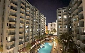 Kiel 5-Star Condo Hotel Across Naia Manila Airport Terminal 3