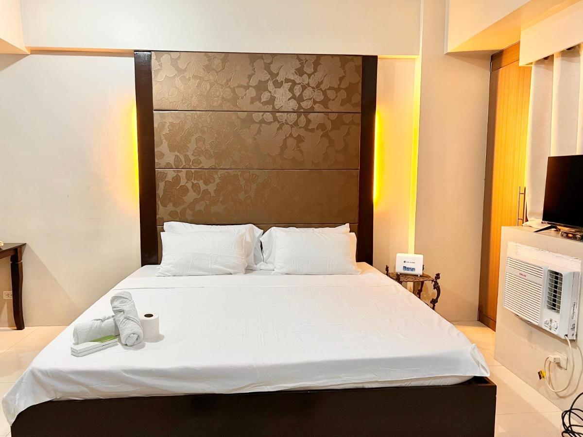 Kiel 5-Star Condo Hotel Across Naia Manila Airport Terminal 3 Pasay Exterior photo